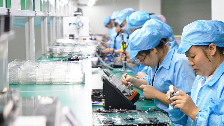 oem_services_04_Production